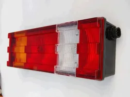 lampa-zesp-mb-actros-prawa-wtyczka-amp