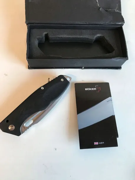 noz-boker-plus-caracal-folder-42-material-glowni-stal