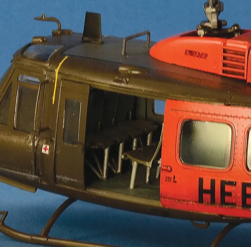 1-48-bell-uh-1d-iroquois-marka-italeri