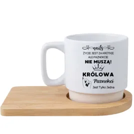 filizanka-z-nadrukiem-podstawka-krolowa-paznokci-prezent-dzien-kobiet