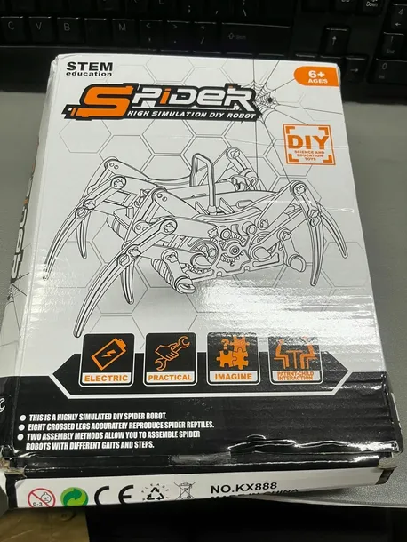 ag211e-robot-pajak-model-do-skladania-bohater-brak