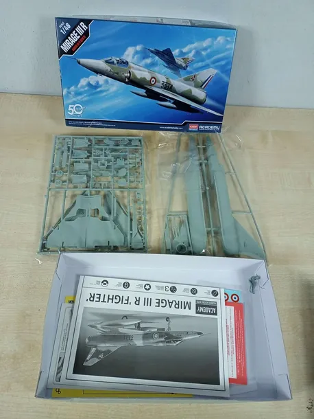 academy-12248-mirage-iiir-1-48-stan-nowy