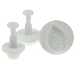 foremki-wykrawaczki-liscie-rozy-z-tloczkiem-formy-3-sztuki