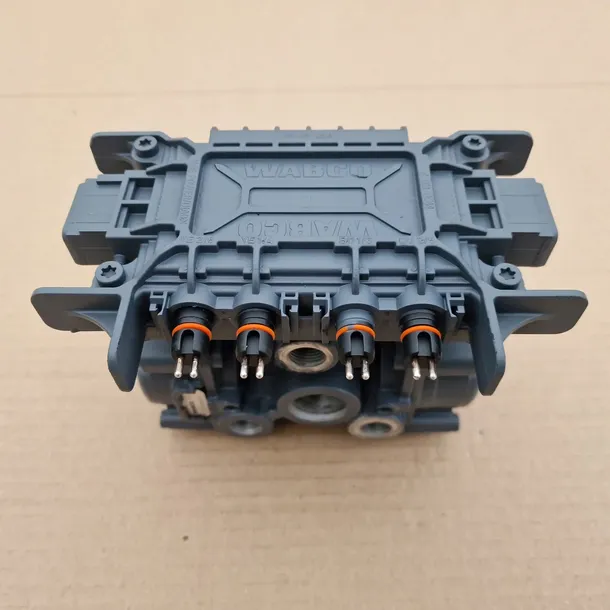 modulator-abs-wabco-premium-4s-3m-producent-czesci-wabco-numer-katalogowy-oryginalu-benalu-c00203201-daf-1519383-doll-7099724-fruehauf-c00203201-goldhofer-168382-kenworth-s400-500-081-0-krone-505818930-krone-5058189300-krone-5818930-langendorf-1245711-nooteboom-2110866-nooteboom-4015470-paccar-1519383-peterbilt-s400-500-081-0-scania-1932575-schmitz-cargobull-ins0160138-schmitz-cargobull-inso160138-schwarzmuller-77085-volvo-wa4005000810