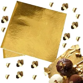 zloto-jadalne-w-platkach-imitacja-dekoracja-na-tort-urodziny-gold-8-x-8-cm