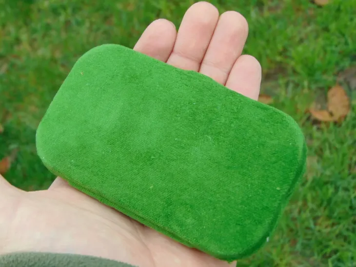 ogrzewacz-weglowy-do-dloni-wysokosc-2-3-cm