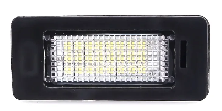zestaw-2x-lampki-led-oswietlenie-tablicy-bmw-e60-e61-3-e90-e91-e70-e71-e84-typ-samochodu-samochody-osobowe