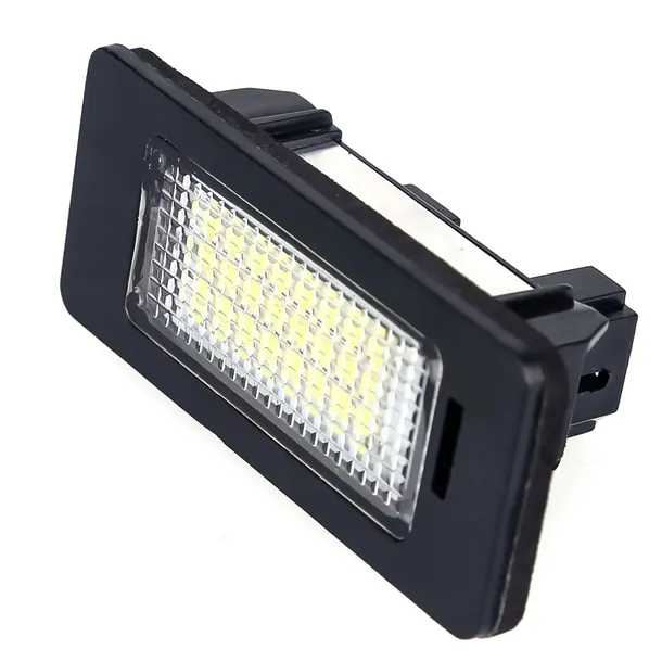 zestaw-2x-lampki-led-oswietlenie-tablicy-bmw-e60-e61-3-e90-e91-e70-e71-e84-jakosc-czesci-zgodnie-z-gvo-p-zamiennik-o-jakosci-porownywalnej-do-oryginalu
