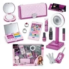 zestaw-pieknosci-lampa-stolowa-ze-swiatlem-i-akcesoriami-mala-influencerka