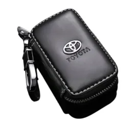 toyota-etui-pokrowiec-skorzany-na-kluczyk-czarny-elegancki