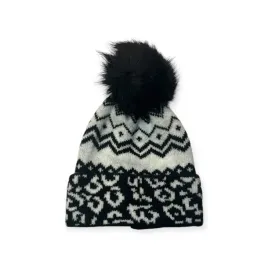 zimowa-czapka-z-pomponem-ann-taylor