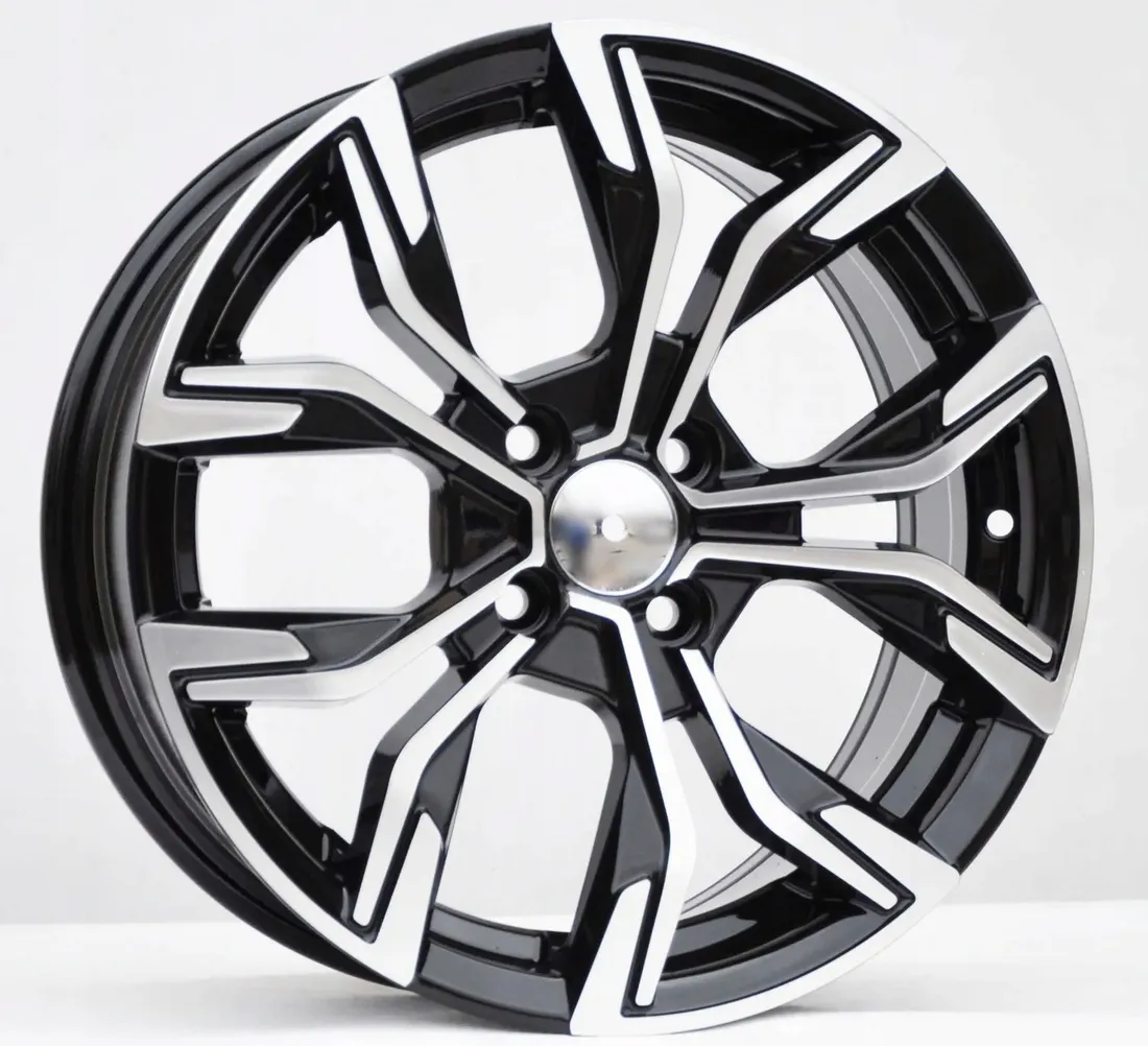 felgi-15-dacia-ii-sandero-stepway-spring-stan-nowy