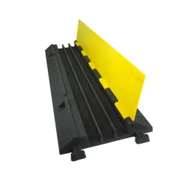 najazd-3-kanalowy-kablowy-gumowy-ochrona-kabli-98x27cm