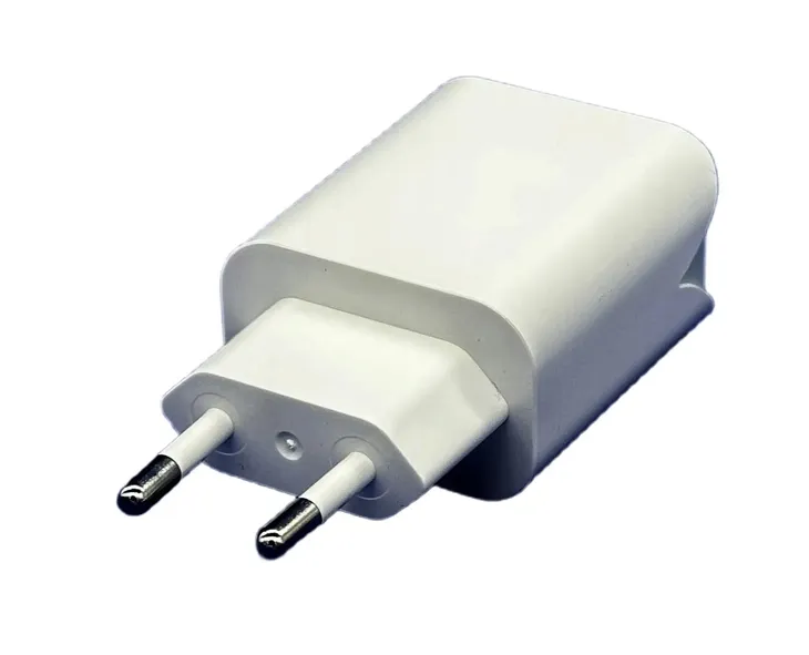 ladowarka-sieciowa-20w-dla-iphone-gratis-kabel-usb-c-do-lightning-1m-prad-wyjsciowy-2770-ma
