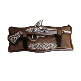 przecudny-pistolet-na-zawieszce-warg-6