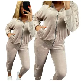 dres-damski-zasuwak-bezowy-komplet-dresowy-oversize-welurowy-z-kapturem-50