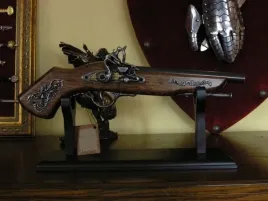 zdobiony-wloski-pistolet-skalkowy-w175