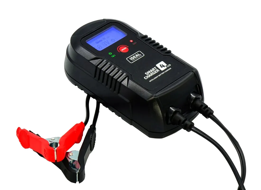 prostownik-inteligentny-samochodowy-do-akumulatora-6v-12v-ideal-smart-4-lcd