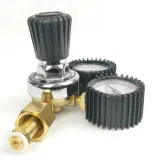 reduktor-gazu-spawarki-argon-co2-mini-2-manometry-marka-powermat