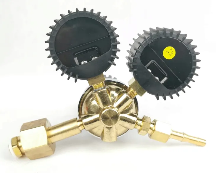 reduktor-gazu-spawarki-argon-co2-mini-2-manometry-rodzaj-gazu-mieszanka-argonowa