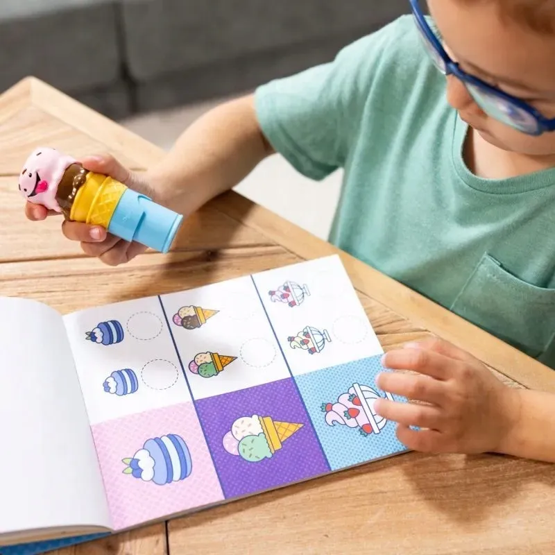 melissa-and-doug-sticker-wow-astronauta