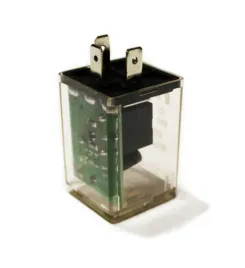 przerywacz-kierunkowskazow-migaczy-led-3-piny-180w-skuter-quad-motocyklowy