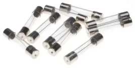 bezpiecznik-szklany-duzy-6x30mm-15a-12v-skuter-hit