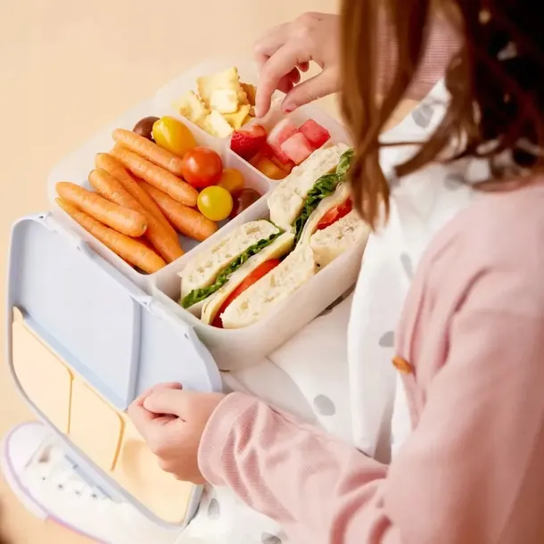 lunchbox-sniadaniowka-feeling-peachy-b-box-szerokosc-produktu-21-5-cm