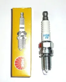 swieca-cr6hsa-ngk-matrix-125-focus-xr-crf-50-lt-malaguti-daelim-keeway-sym