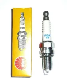 swieca-c7e-ngk-junak-121-125-soft-zipp-vz-manic-gb-motors-cafe-romet-zipp