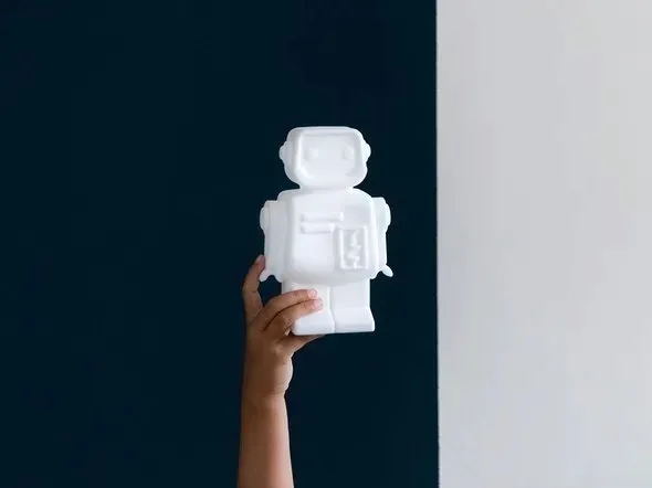robot-hero-lampka-nocna-led-flow-amsterdam-waga-z-opakowaniem-0-17-kg