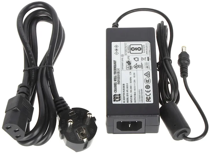 switch-hikvision-ds-3e0105p-e-kod-producenta-ds-3e0105p-e-b