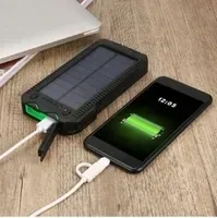 powerbank-solarny-z-zapalniczka-bank-energii