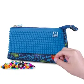 neoprenowy-piornik-na-suwak-z-niebieskim-panelem