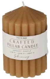 swieca-dekoracyjna-prazkowana-stolowa-7x13cm-parafinowa-bezzapachowa