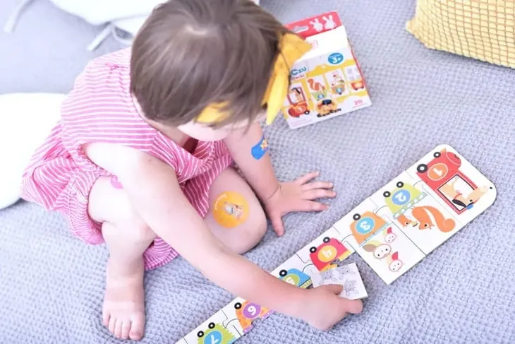 puzzle-czuczu-cyferki-material-karton