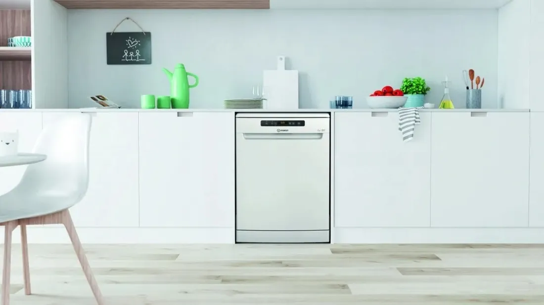 zmywarka-indesit-d2fhd624a-14-kpl-95-l-program-szybki