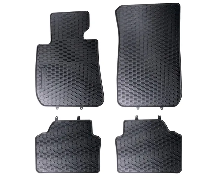 dywaniki-mata-do-bmw-3-e90-e91-e92-e93-kombi-stan-nowy