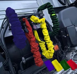 fartuch-pocrowiec-rekaw-oslona-przewodow-spiralnych-naczepy-tir