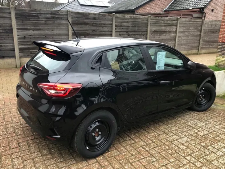 spojler-dachowy-tylny-lotka-do-renault-clio-v-2019-hatchback-kolor-do-lakierowania