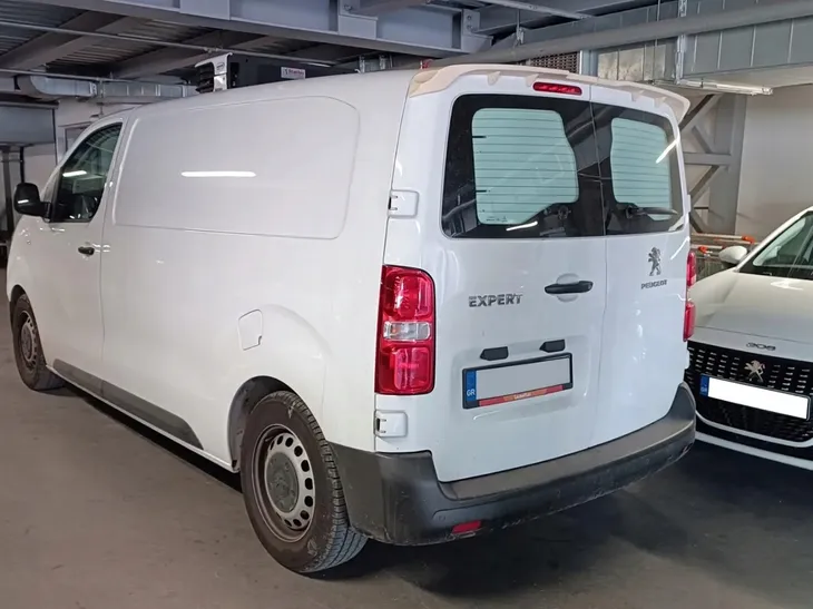 spojler-dachowy-do-citroen-jumpy-iii-2016-producent-czesci-chromemaster