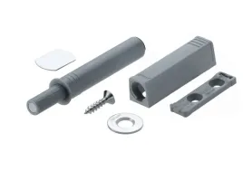 blum-tip-on-do-drzwi-magnes-szary-krotki-adapter