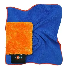 zestaw-do-mycia-auta-rekawica-adbl-caremitt-duzy-recznik-fluffy-90x60-cm
