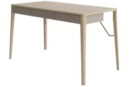 biurko-prostokatne-139x71x77-cm-dab-jasny-odcienie-bezu-match-mk-01