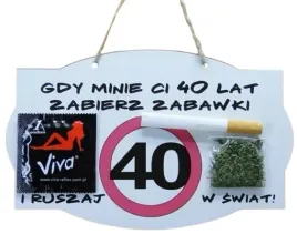 deska-gdy-minie-ci-40-lat-zabierz-zabawki-i-ruszaj-w-swiat-prezent-urodziny