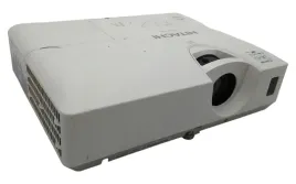 projektor-hitachi-cp-ex252n-1024x768px