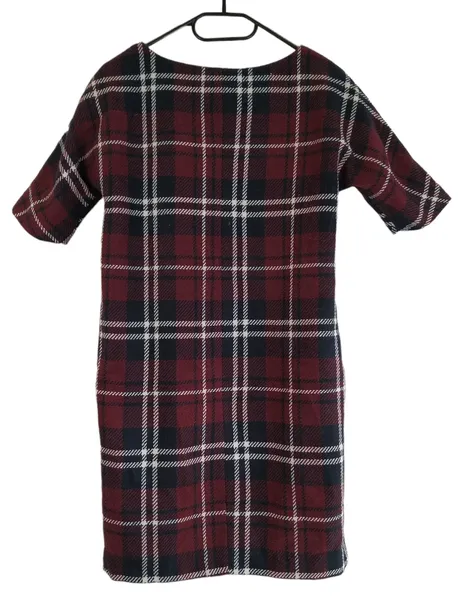 sukienka-w-krate-roz-34-reserved-fason-inny
