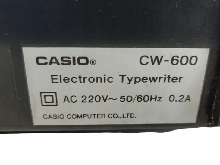 maszyna-do-pisania-casio-cw-600-model-cw-600