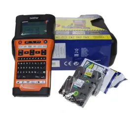 drukarka-etykiet-brother-pt-e550wvp-4-tasmy-pol