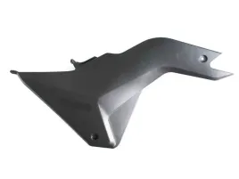 plastik-srodkowy-prawy-matowy-bolt-y50